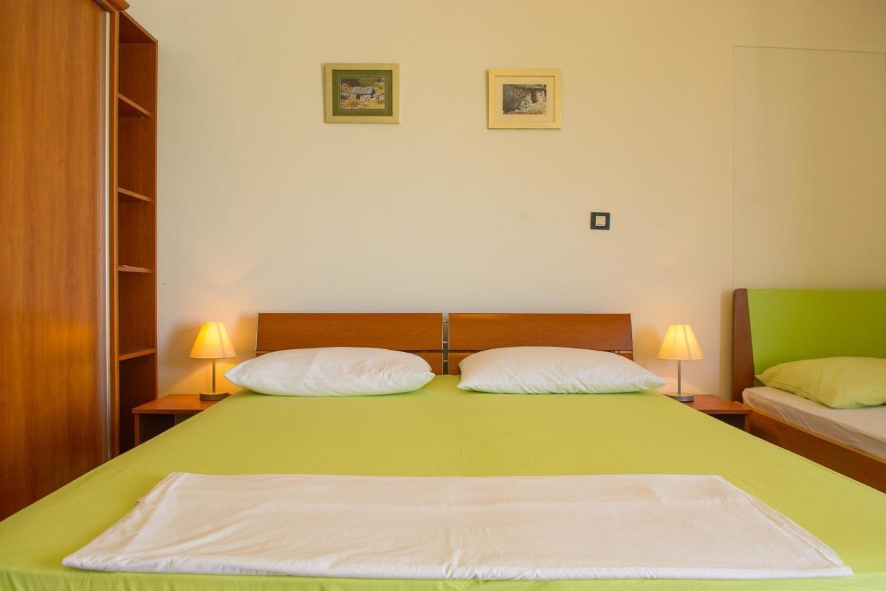 Apartments Marija - By The Sea Rogoznica  Exterior photo