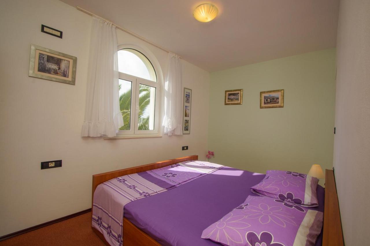 Apartments Marija - By The Sea Rogoznica  Exterior photo